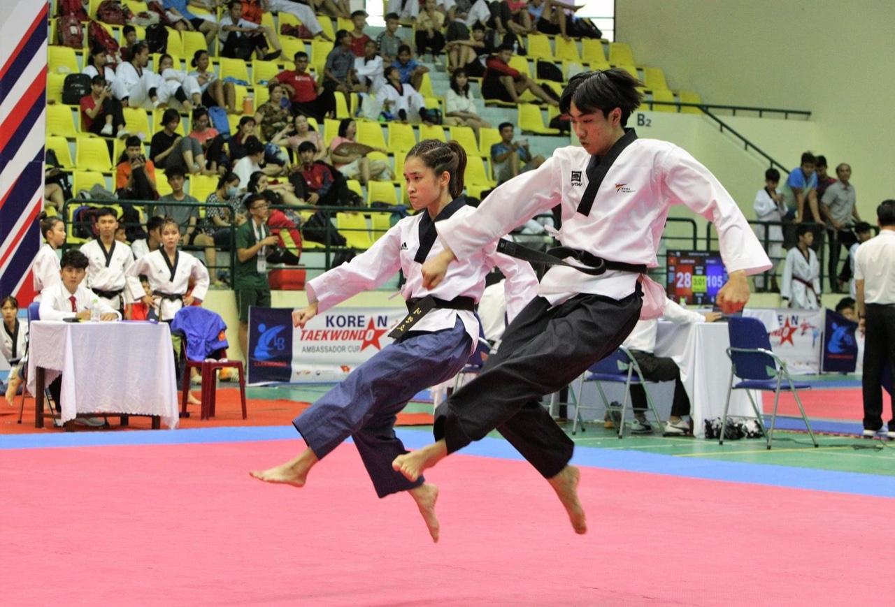Cô gái vàng, sở hữu đủ bộ huy chương vàng các giải vô địch Taekwondo trong nước và quốc tế - Ảnh 4.