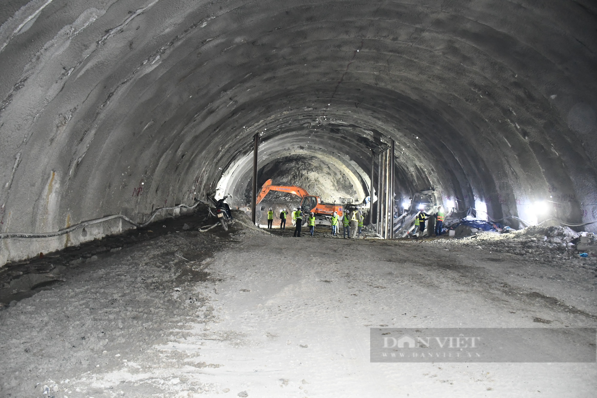 Cao tốc Bắc - Nam: Tập đoàn Đèo Cả cảnh báo hầm đường bộ lớn thứ 4 cả nước nguy cơ… dừng đào - Ảnh 7.