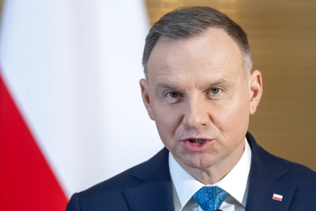 Ba Lan ra điều kiện để gửi chiến đấu cơ cho Ukraine - Ảnh 1.