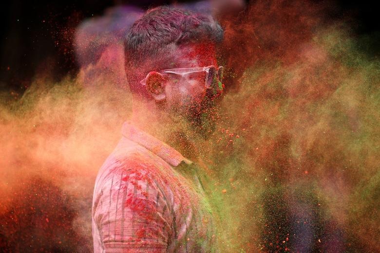 Hình ảnh lễ hội Holi đầy màu sắc tại đất nước tỷ dân - Ảnh 9. Hình ảnh lễ hội Holi đầy màu sắc tại đất nước tỷ dân - Ảnh 9.