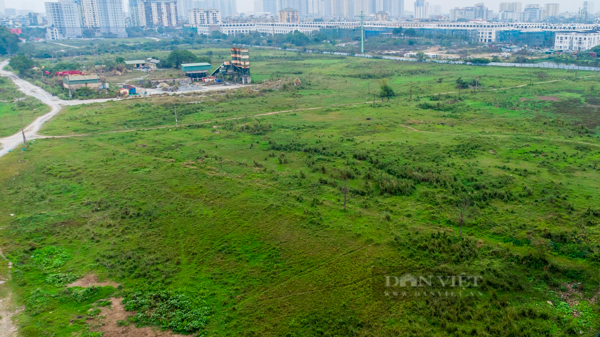 Cận cảnh khu đất vàng ở Hà Nội bị chủ đầu tư bỏ hoang gần 2 thập kỷ - Ảnh 8.