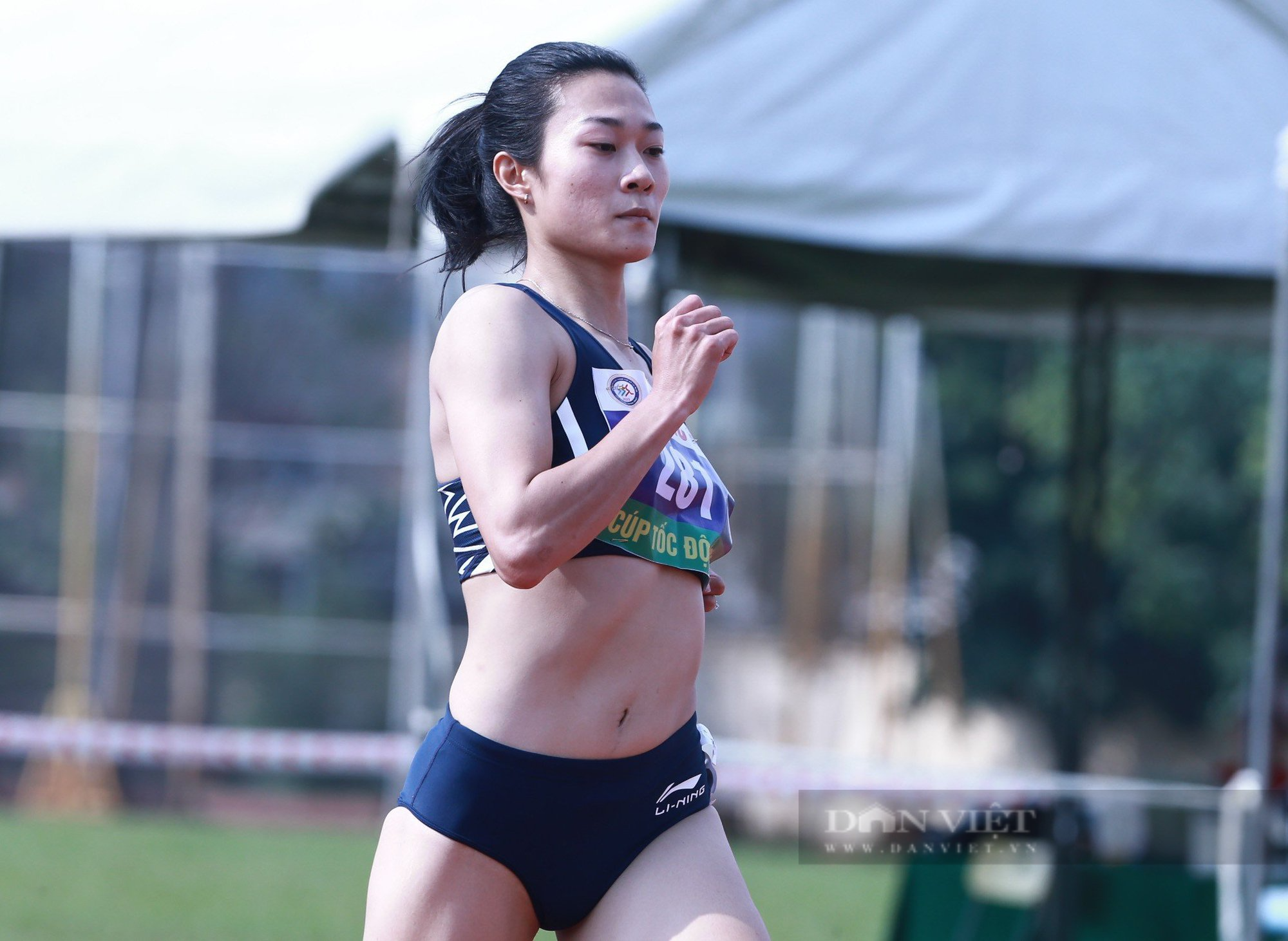 Vừa trở lại sau chấn thương Lê Tú Chinh bỏ thi chung kết 100m nữ - Ảnh 3.