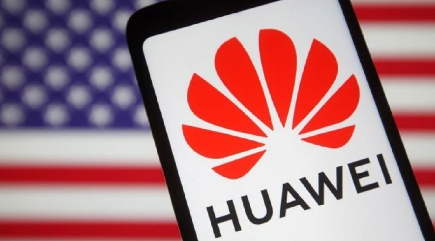 Huawei giảm gần 70% lợi nhuận, &quot;thấm đòn&quot; sau các lệnh trừng phạt của Mỹ - Ảnh 1.