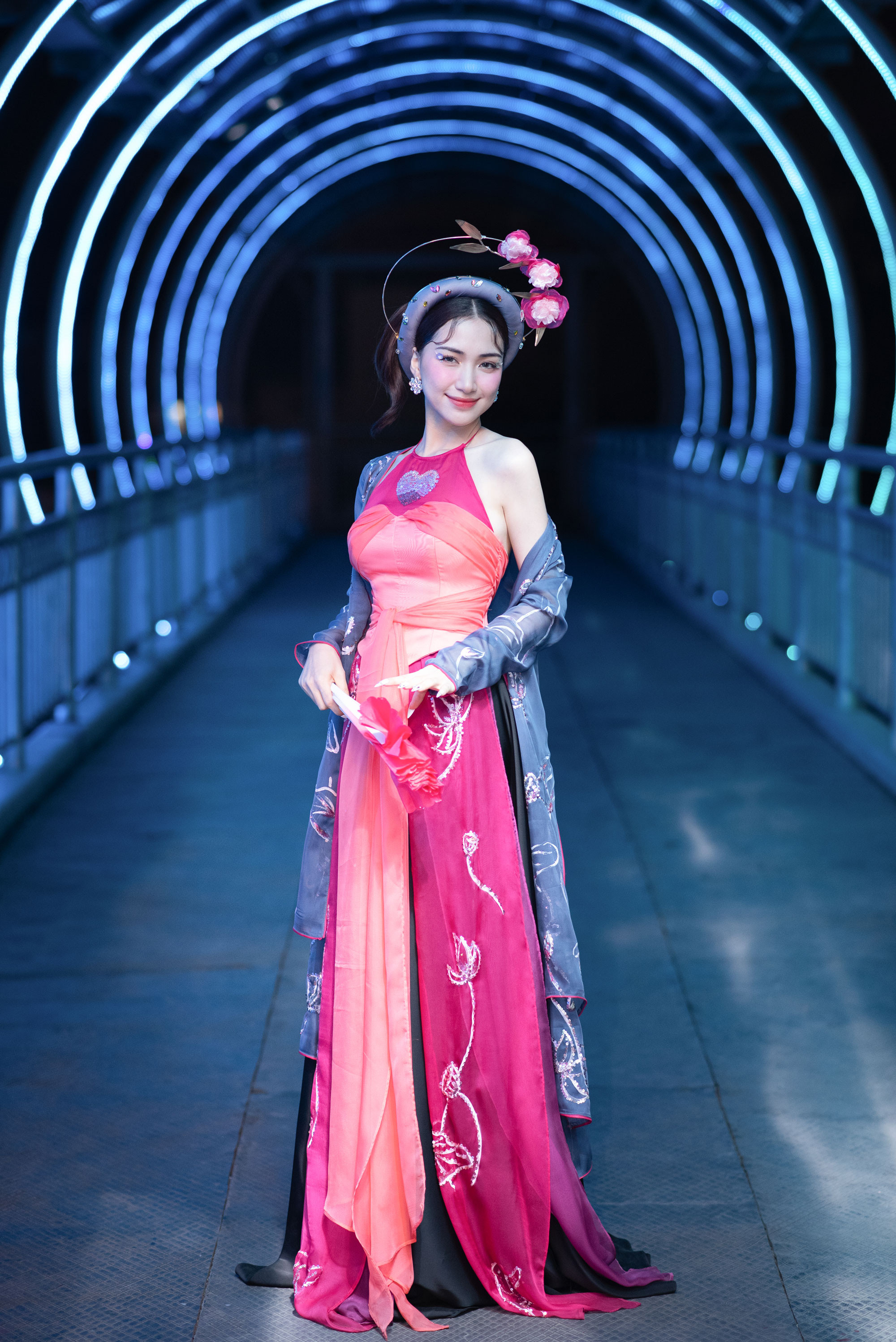 Hoa hậu Hàn Quốc 2022 “nổi da gà” khi xem MV Thị Mầu của Hòa Minzy - Ảnh 4.