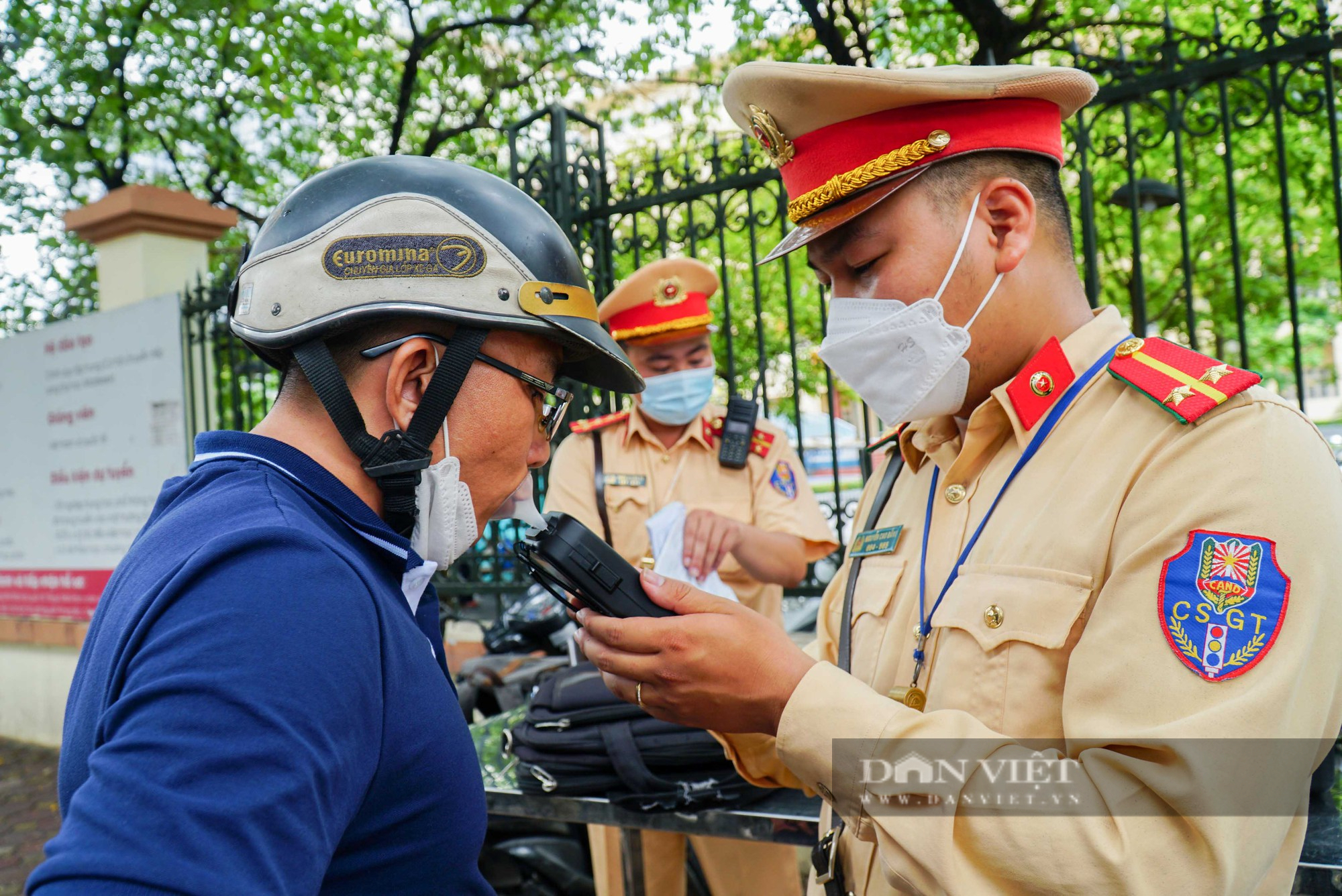 CSGT gửi thông báo cán bộ, đảng viên vi phạm nồng độ cồn về đơn vị công tác - Ảnh 1.