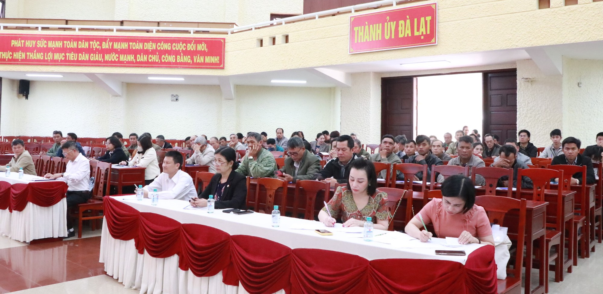 Tập huấn cho hội viên, nông dân Lâm Đồng về kinh tế tuần hoàn trong sản xuất nông nghiệp - Ảnh 1.