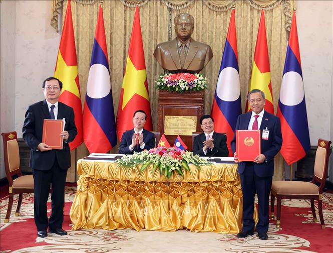 Chủ tịch nước Võ Văn Thưởng thăm chính thức Lào: Công bố quà tặng trị giá 1 triệu USD Việt Nam tặng Lào - Ảnh 3.