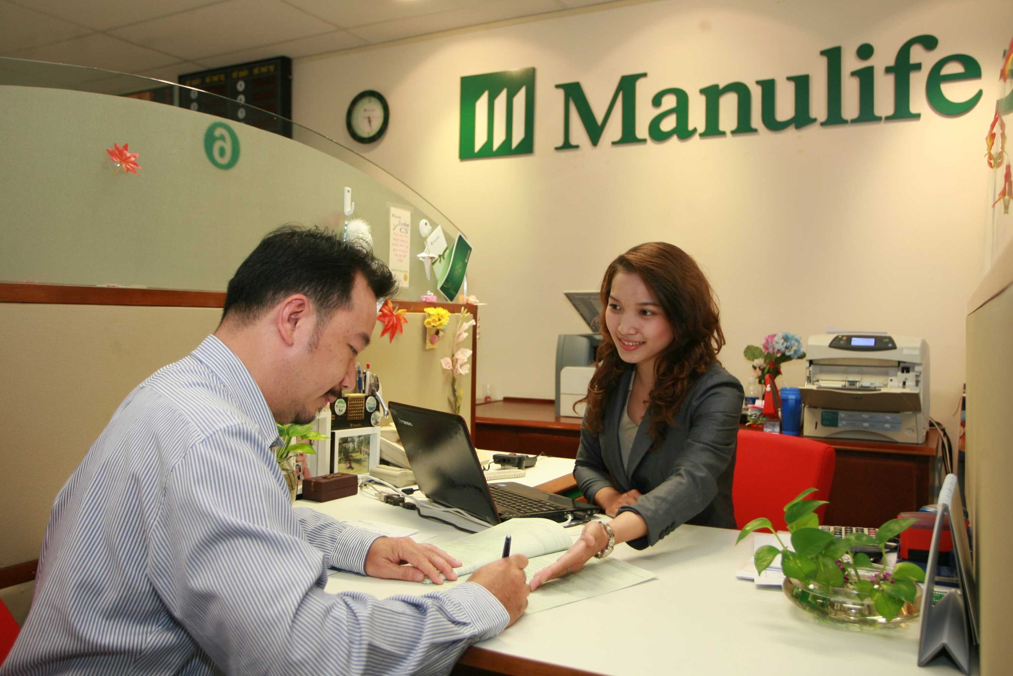 Bảo hiểm nhân thọ Manulife - Chắp cánh tương lai - Onlinebank