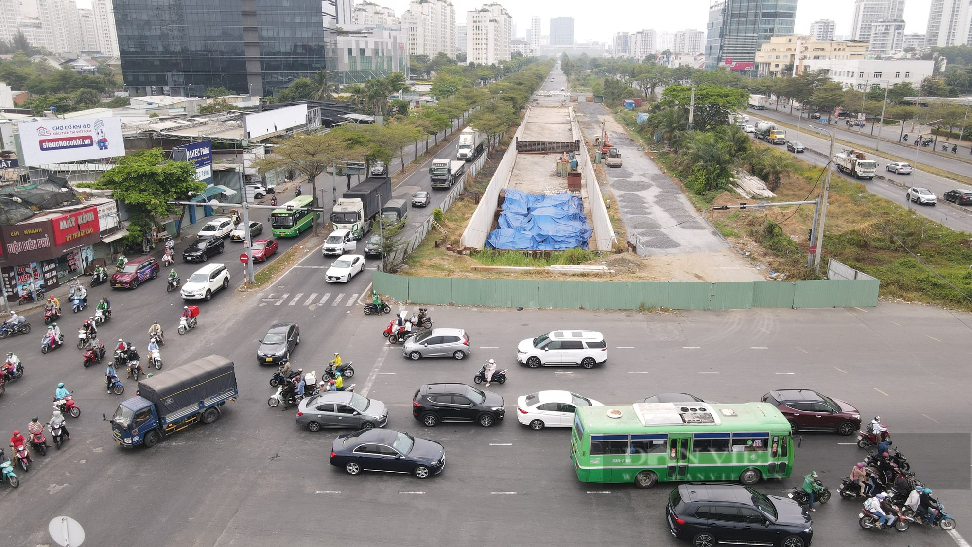 Hầm chui hơn 800 tỷ đồng, sau 3 năm thi công vẫn còn dang dở - Ảnh 2.