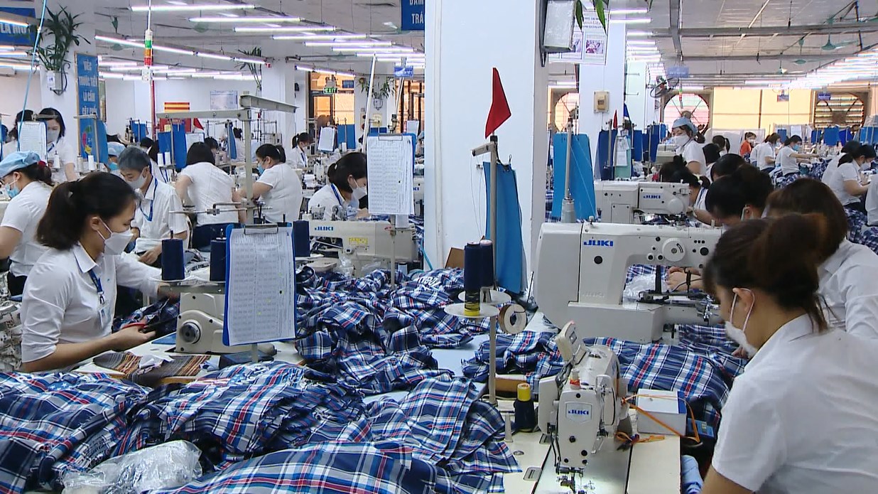 Doanh nghiệp mất đơn hàng, xuất khẩu Việt Nam giảm sốc hơn 10 tỷ USD - Ảnh 1.