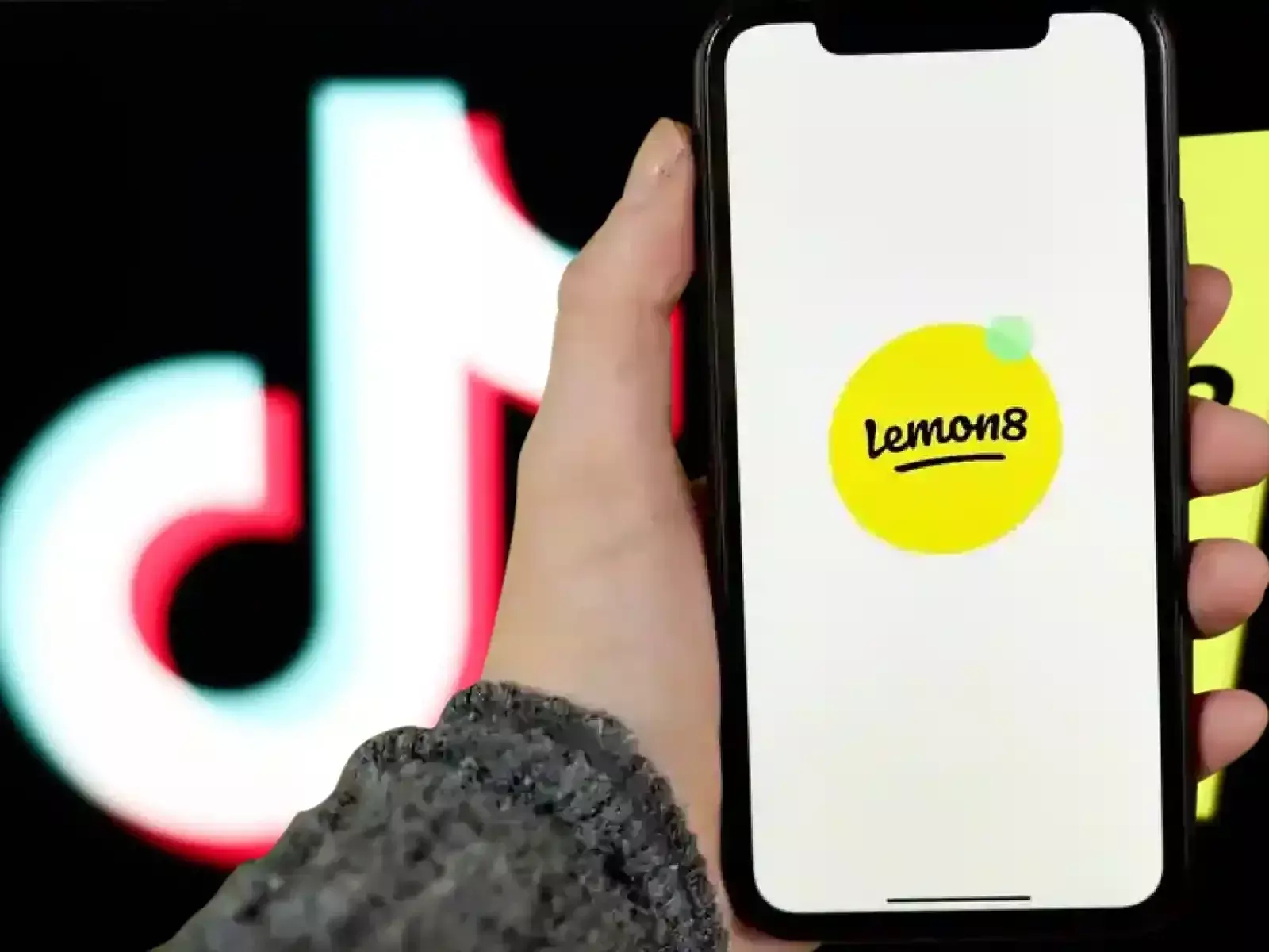 Lemon8 của ByteDance đã trở thành ứng dụng phong cách sống được tải xuống nhiều nhất trên App Store của Apple tại Hoa Kỳ sau khi ra mắt thị trường này vào năm nay. Ảnh: @AFP.