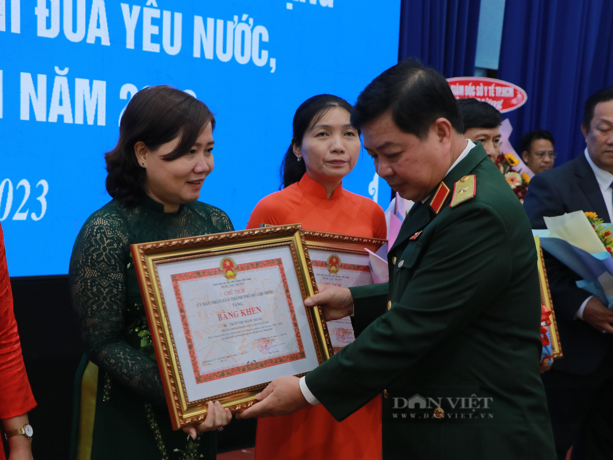 Huyện Củ Chi nhận Huân chương Độc lập hạng Ba của Chủ tịch nước - Ảnh 4.