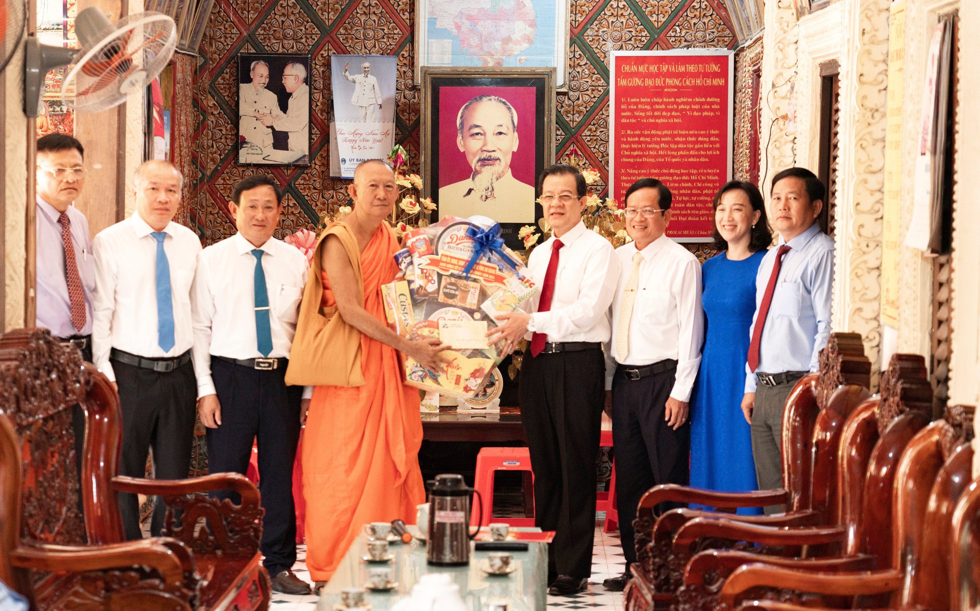 Bí thư Tỉnh ủy An Giang ghi nhận những đóng góp của đồng bào Khmer trong xây dựng và phát triển địa phương - Ảnh 1.
