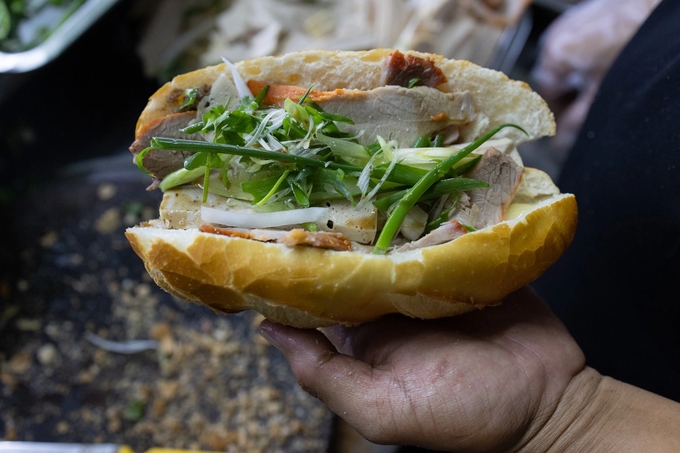 Quán bánh mì Việt 90 năm tuổi, từng được lên truyền hình Mỹ - Ảnh 5.