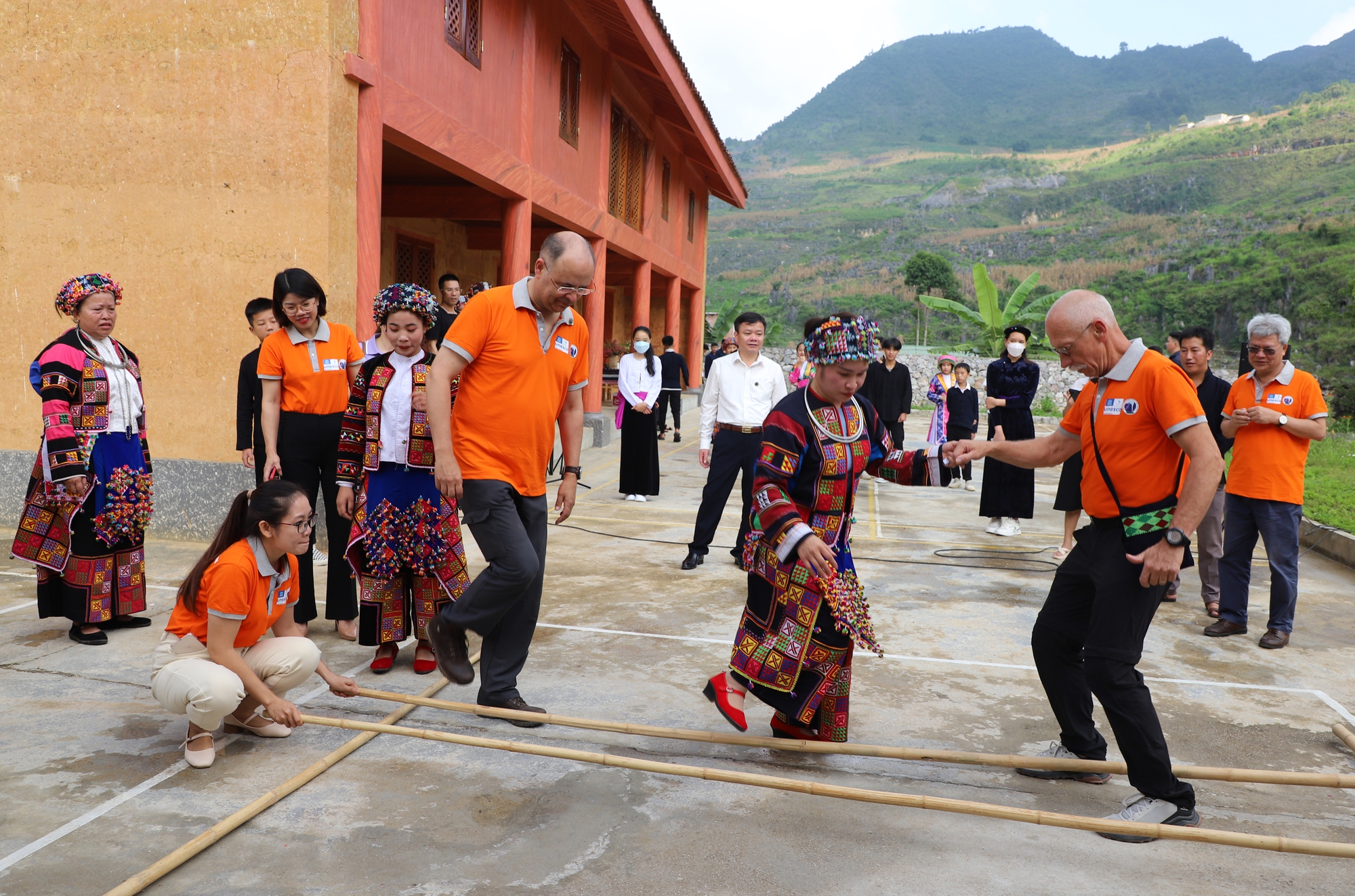 Hà Giang đánh thức tiềm năng lễ hội truyền thống để phát triển du lịch - Ảnh 1.