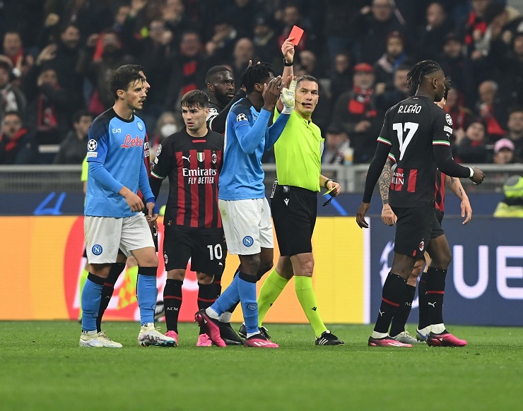 Đánh bại Napoli, AC Milan chiếm lợi thế tại Champions League - Ảnh 1.