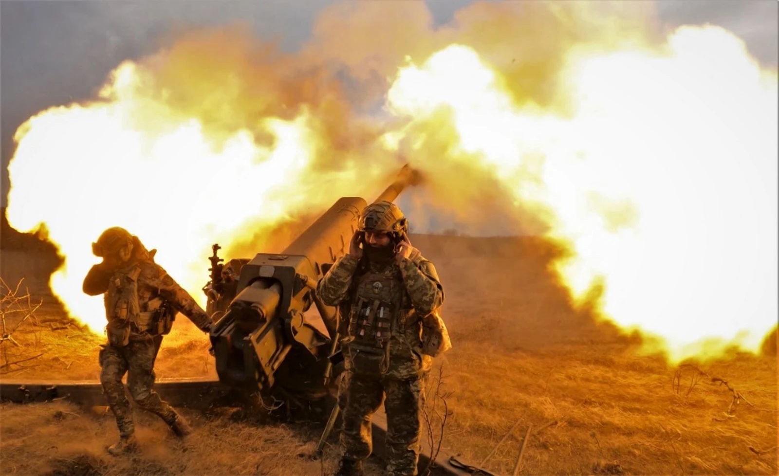 Các thành phố Ukraine 'oằn mình' hứng oanh tạc dữ dội, quan chức Nga thừa nhận sự thật về trận chiến ở Bakhmut - Ảnh 1.