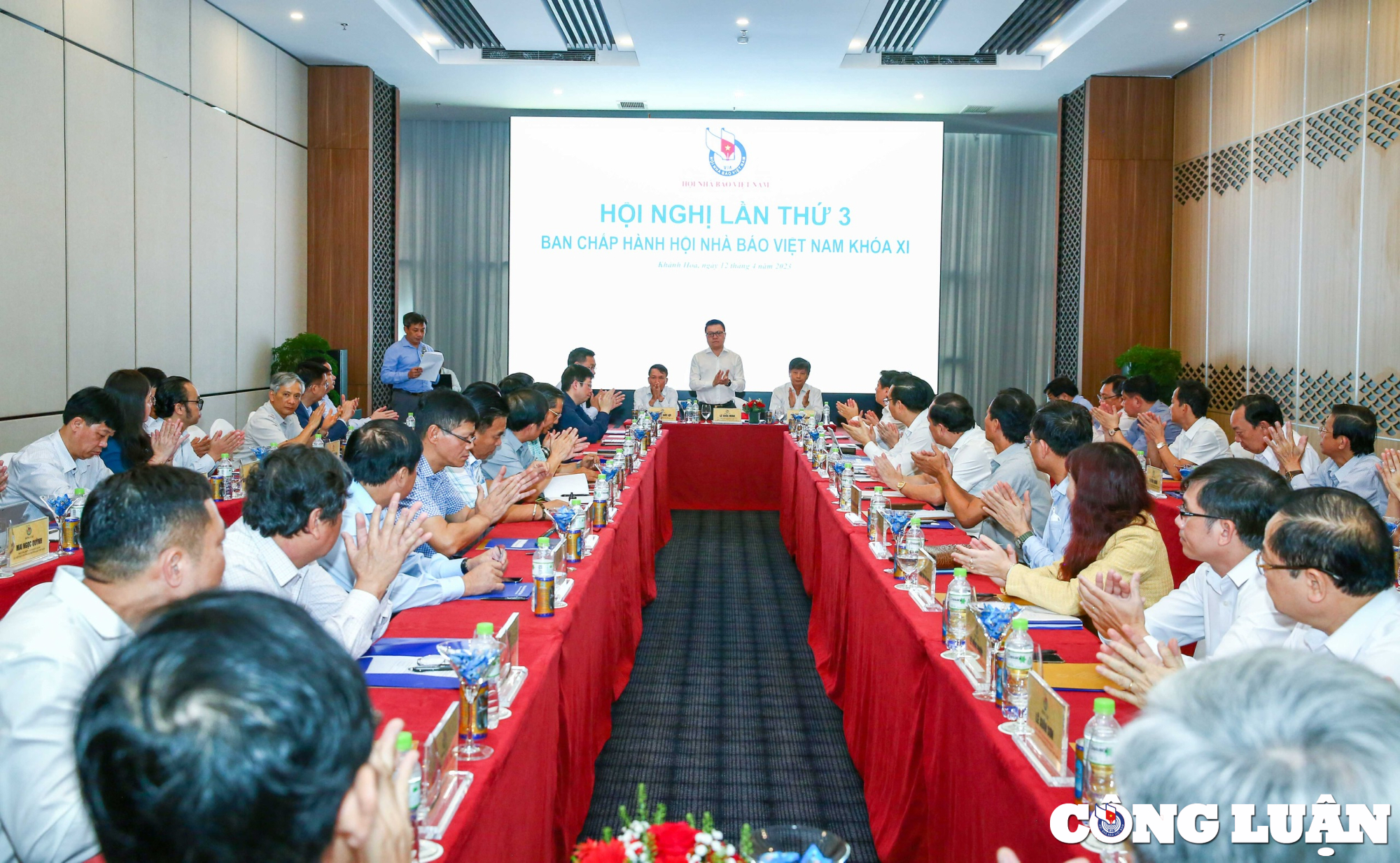 Hội Nhà báo Việt Nam tổ chức hội nghị toàn quốc, bầu bổ sung nhiều nhân sự  - Ảnh 1.