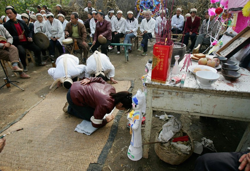 Đám cưới ma ở Trung Quốc cùng hệ lụy “chợ đen” đấu giá xác và tội phạm cướp mộ - Ảnh 11.