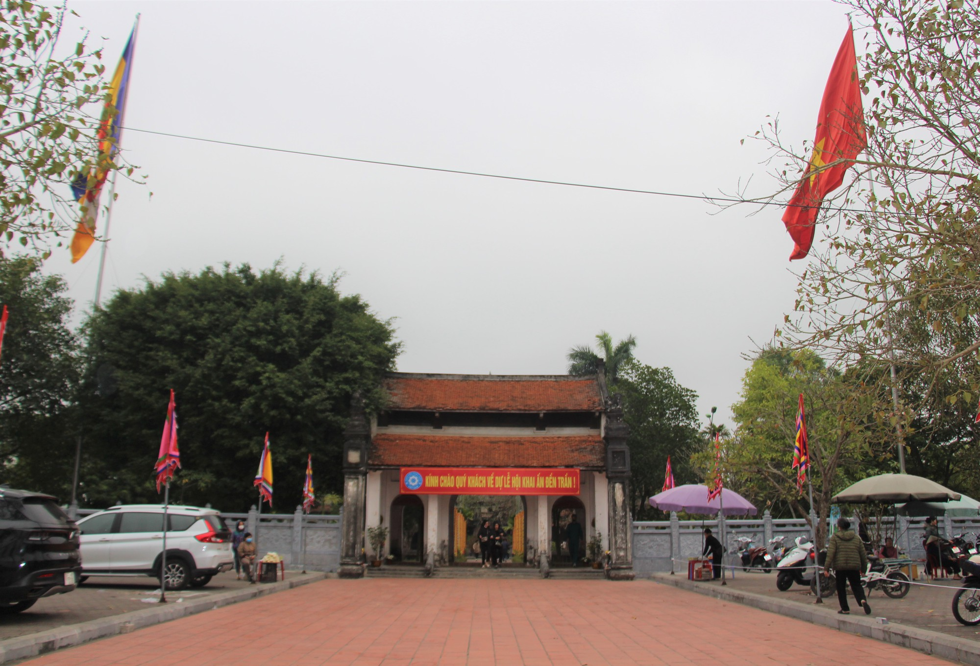 &quot;Mục sở thị&quot; bảo vật quốc gia trong chùa Phổ Minh - Ảnh 2.