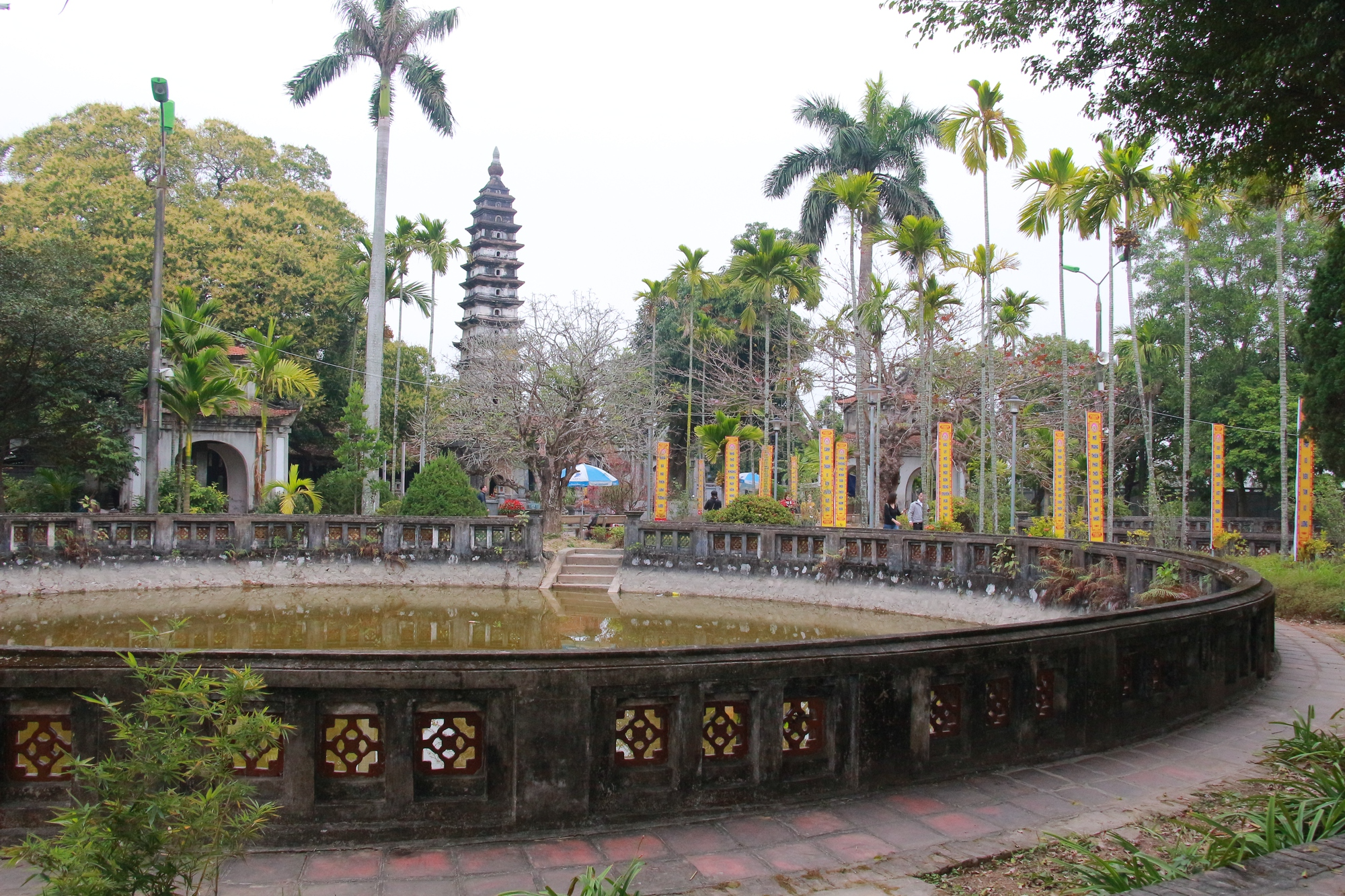 &quot;Mục sở thị&quot; bảo vật quốc gia trong chùa Phổ Minh - Ảnh 3.