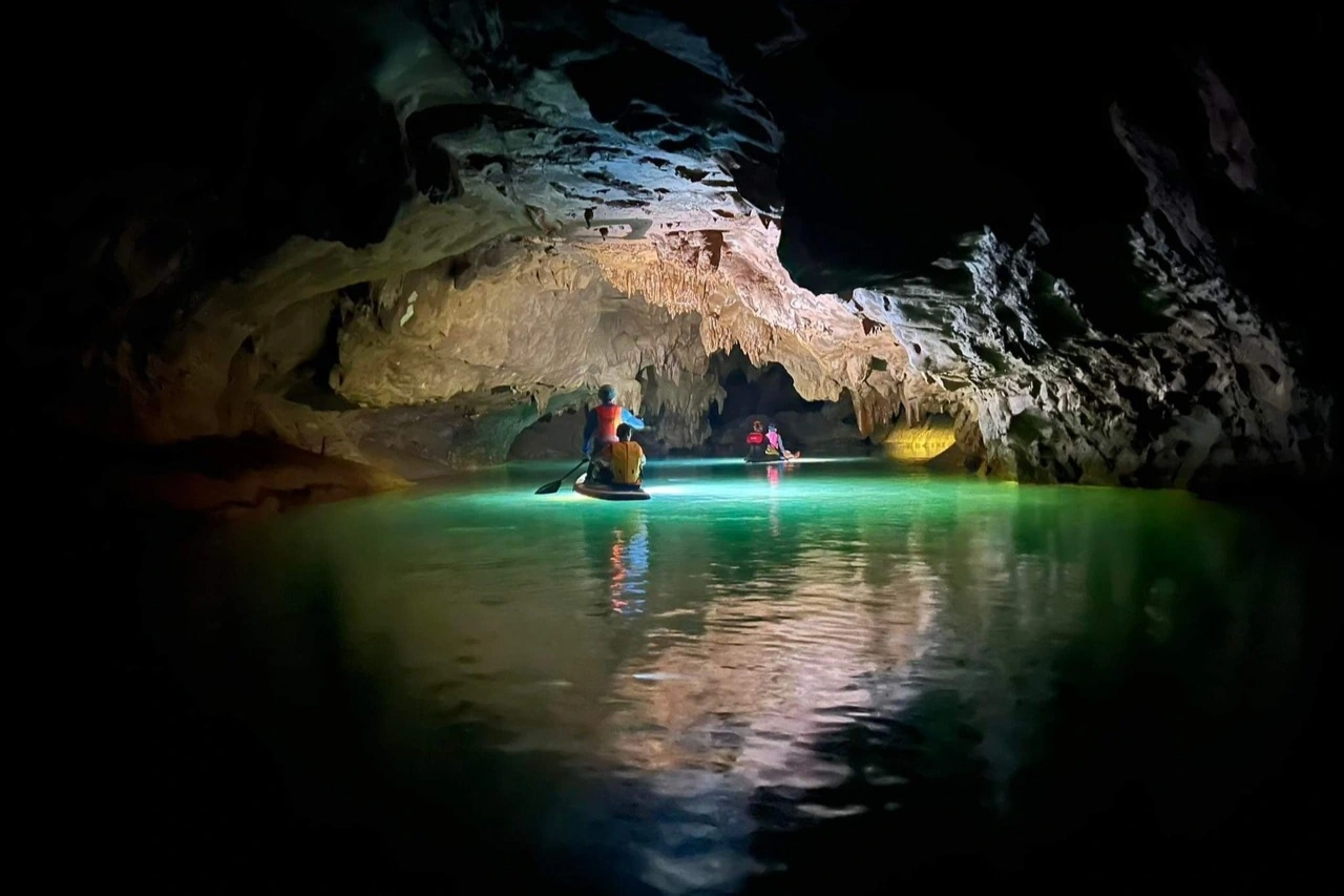 Mê mẩn với vẻ đẹp của 22 hang động mới được phát hiện tại Quảng Bình - Ảnh 5.