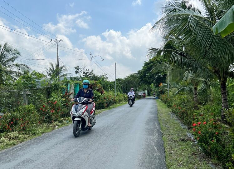 Ngắm hoài chưa chán “Đường hoa, xóm đẹp” ở xã nông thôn mới Vĩnh Nhuận của An Giang