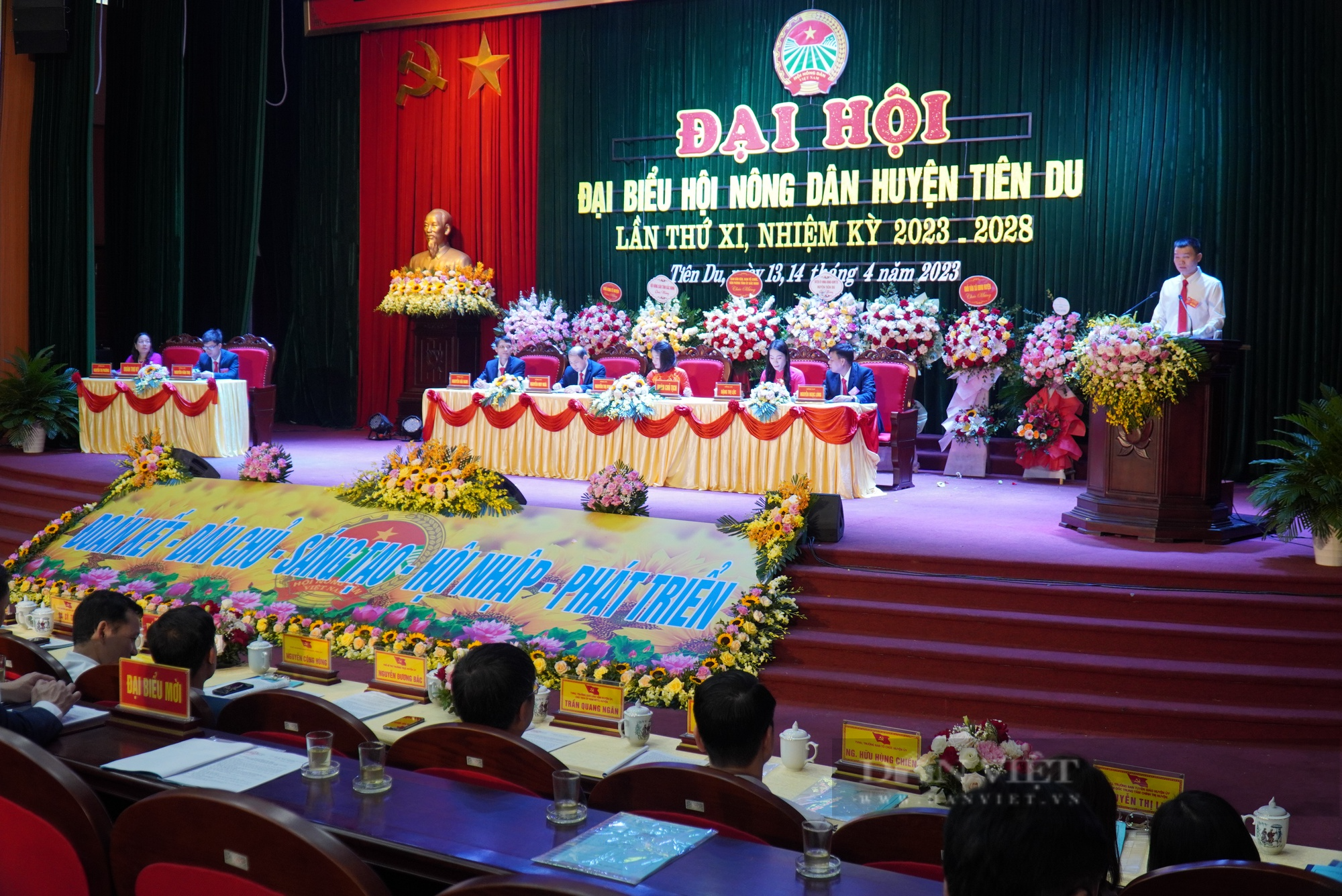 Bà Nguyễn Thị Minh tái đắc cử Chủ tịch Hội Nông dân huyện Tiên Du, tỉnh Bắc Ninh - Ảnh 1.