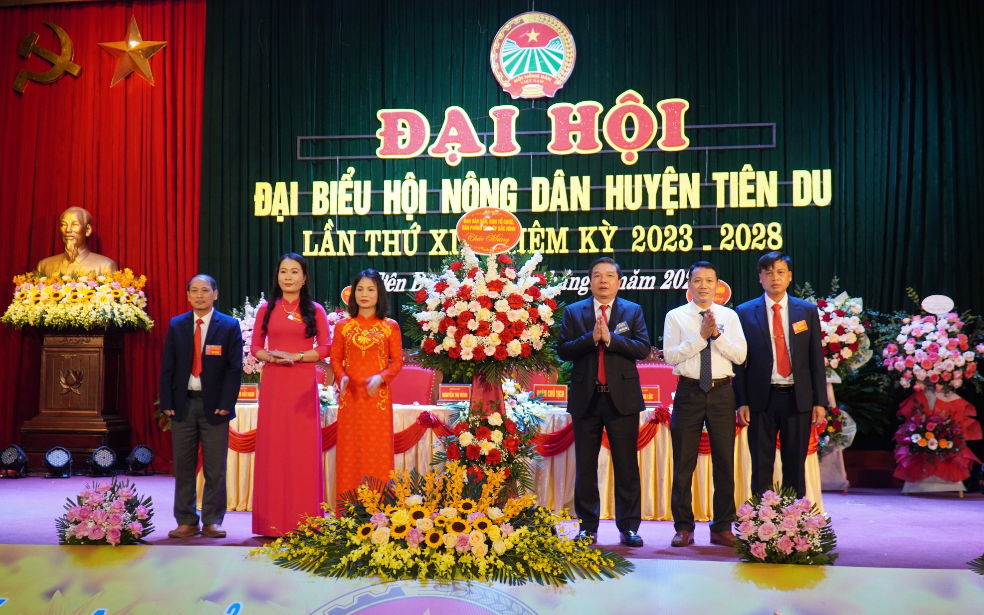Bà Nguyễn Thị Minh tái đắc cử Chủ tịch Hội Nông dân huyện Tiên Du, tỉnh Bắc Ninh