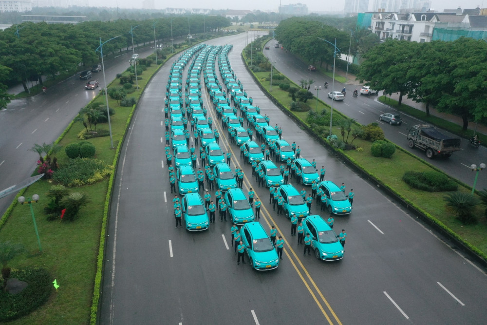 Khai trương hãng taxi thuần điện đầu tiên tại Việt Nam - Ảnh 6.