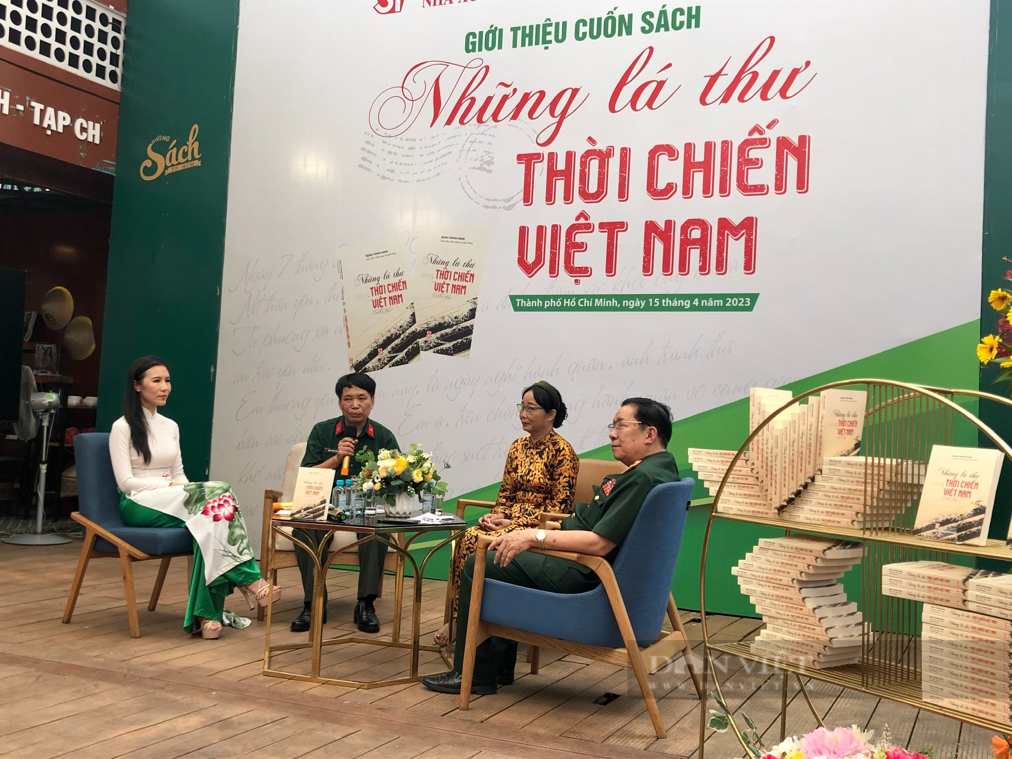 Xúc động &quot;Những lá thư thời chiến ở Việt Nam&quot; - Ảnh 1.