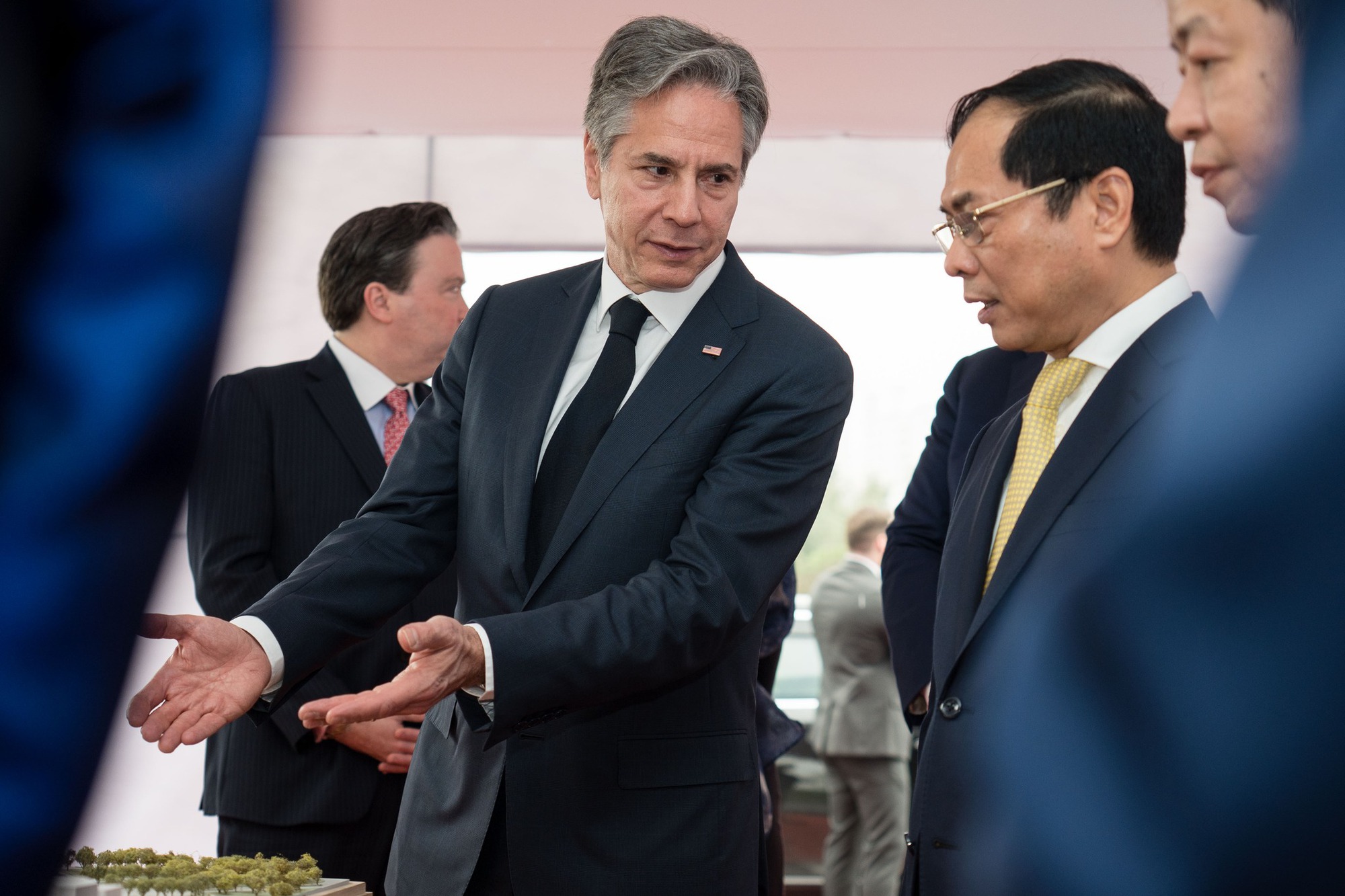 Ngoại trưởng Antony Blinken dự lễ khởi công trụ sở mới Đại sứ quán Hoa Kỳ tại Hà Nội - Ảnh 3.