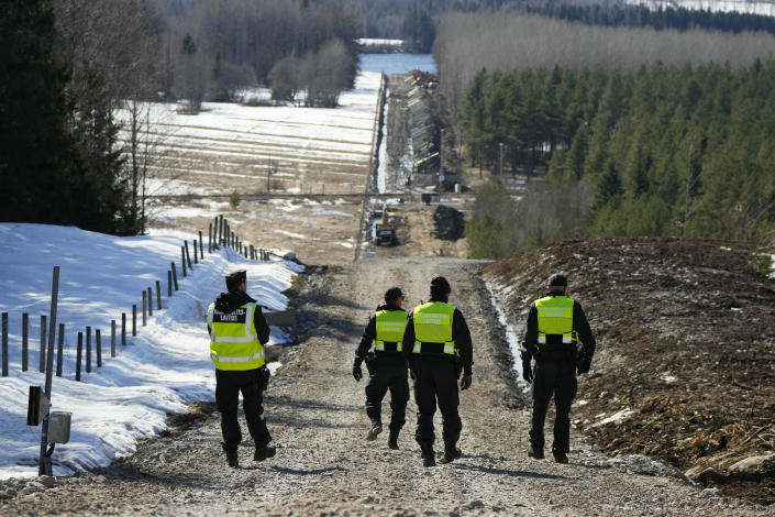 Vừa gia nhập NATO, Phần Lan đã ra đòn sát biên giới Nga khiến Moscow nóng mặt - Ảnh 1.