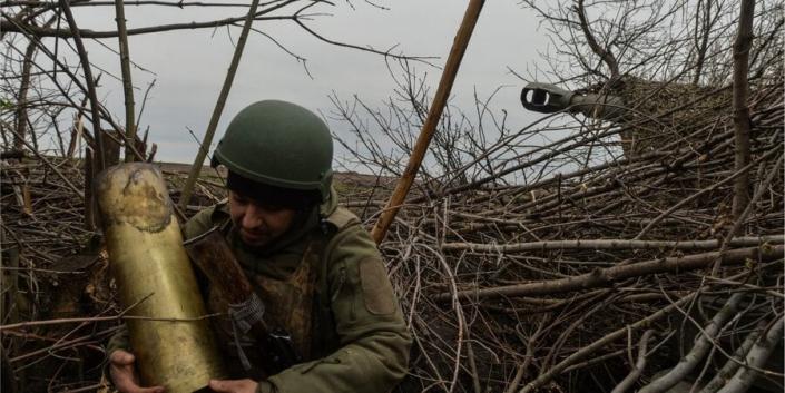 Ukraine giải phóng Crimea dễ hơn Donbass, chỉ huy kỳ cựu Ukraine tuyên bố - Ảnh 1.