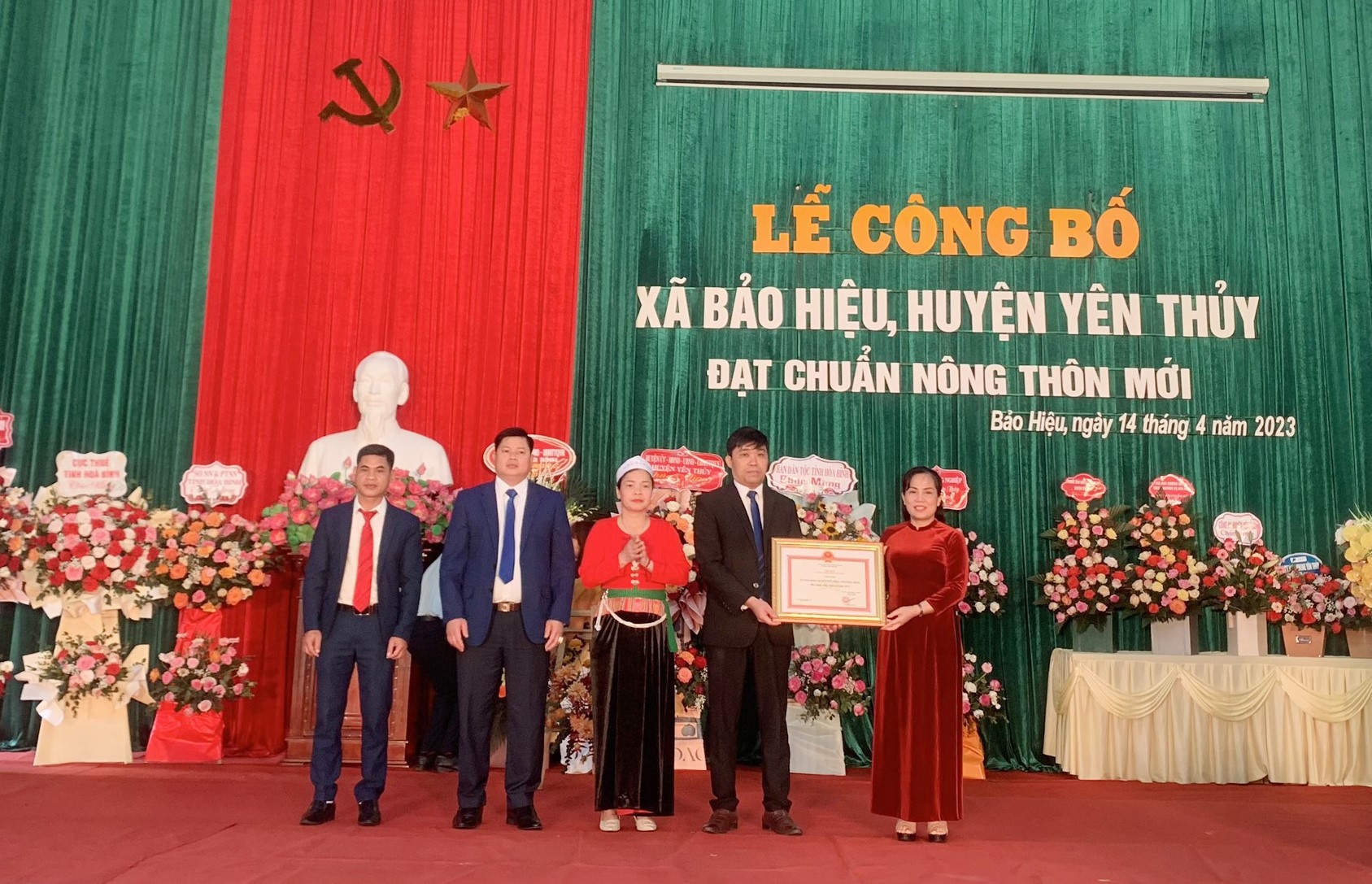 Hòa Bình: Xã Bảo Hiệu cán đích nông thôn mới  - Ảnh 1.