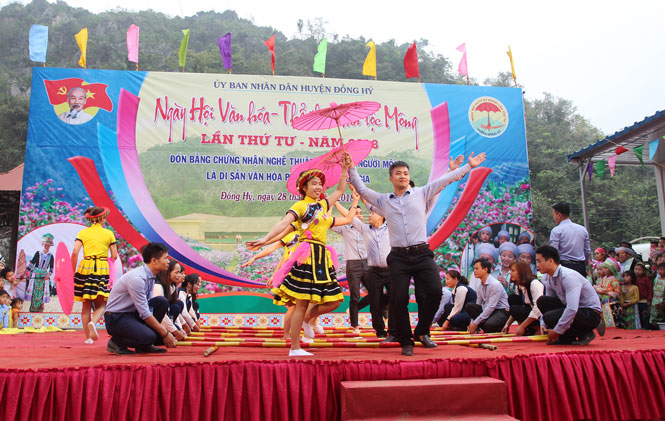 Thái Nguyên: Sắp diễn ra ngày Hội văn hoá thể thao dân tộc Mông tại Bản Tèn - Ảnh 1.
