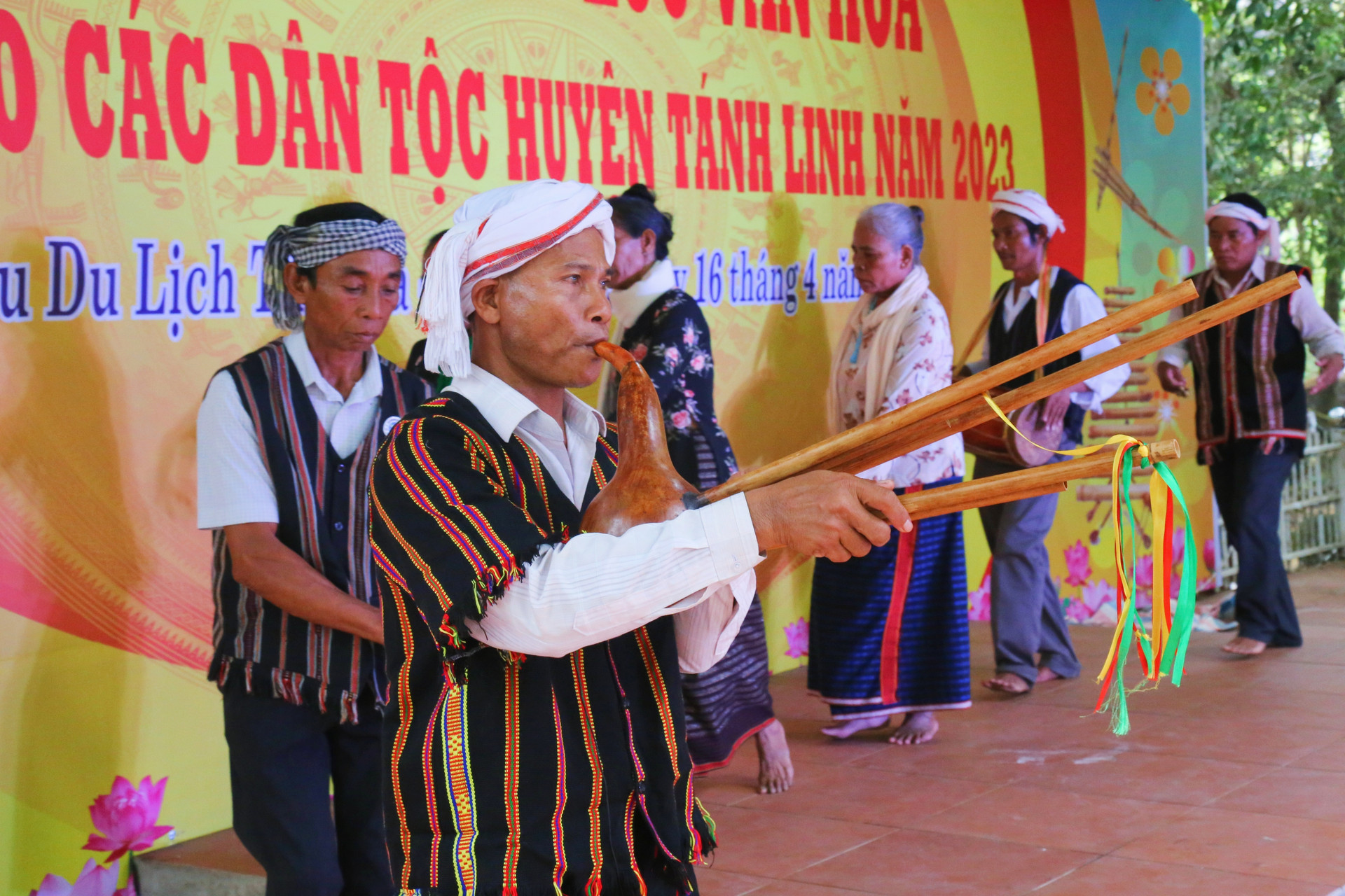 Ngày hội sắc màu và những điệu múa của đồng bào dân tộc ở Bình Thuận - Ảnh 2.