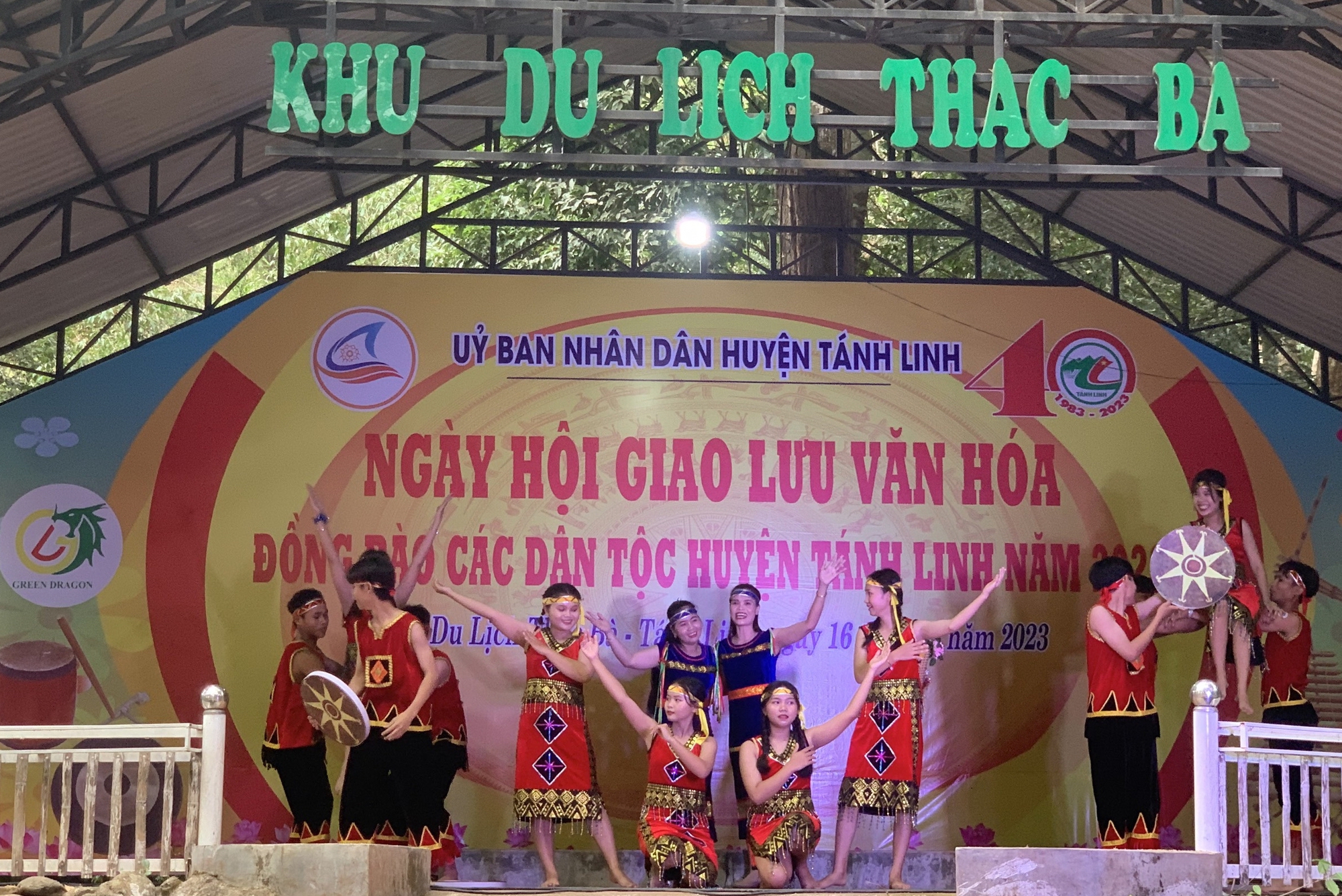 Ngày hội sắc màu và những điệu múa của đồng bào dân tộc ở Bình Thuận - Ảnh 1.