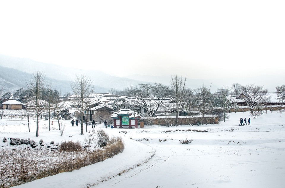 Ngôi làng truyền thống đẹp nhất Hàn Quốc - Ảnh 2.