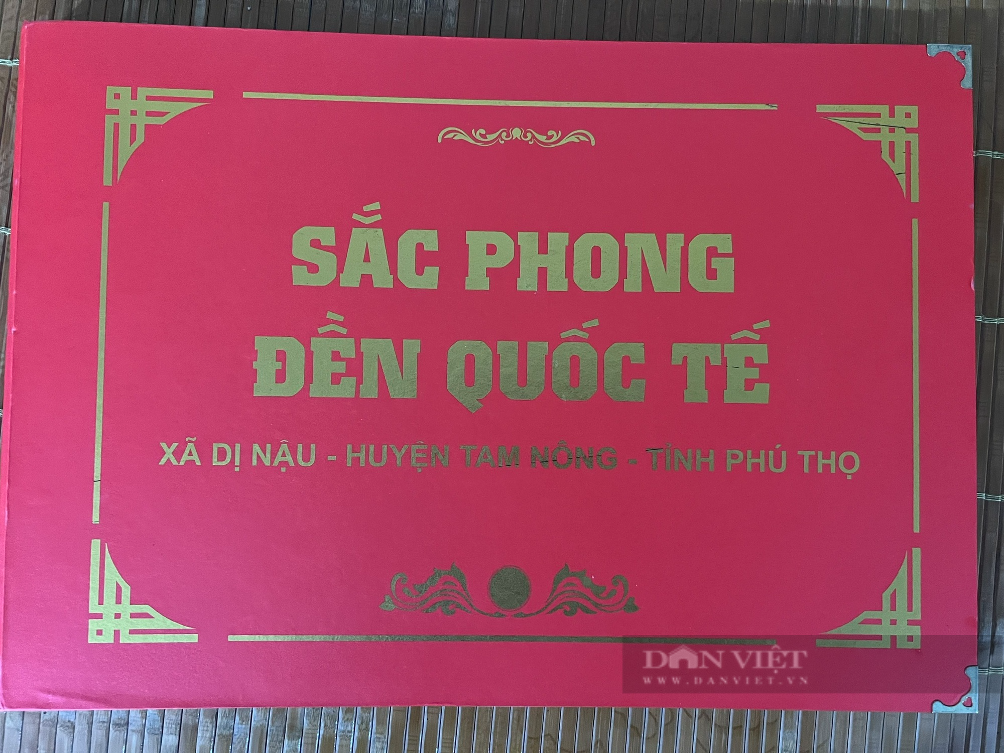 Gìn giữ sắc phong ngôi đền cổ Quốc tế: &quot;Báu vật&quot; linh thiêng của làng quê, đất nước - Ảnh 5.