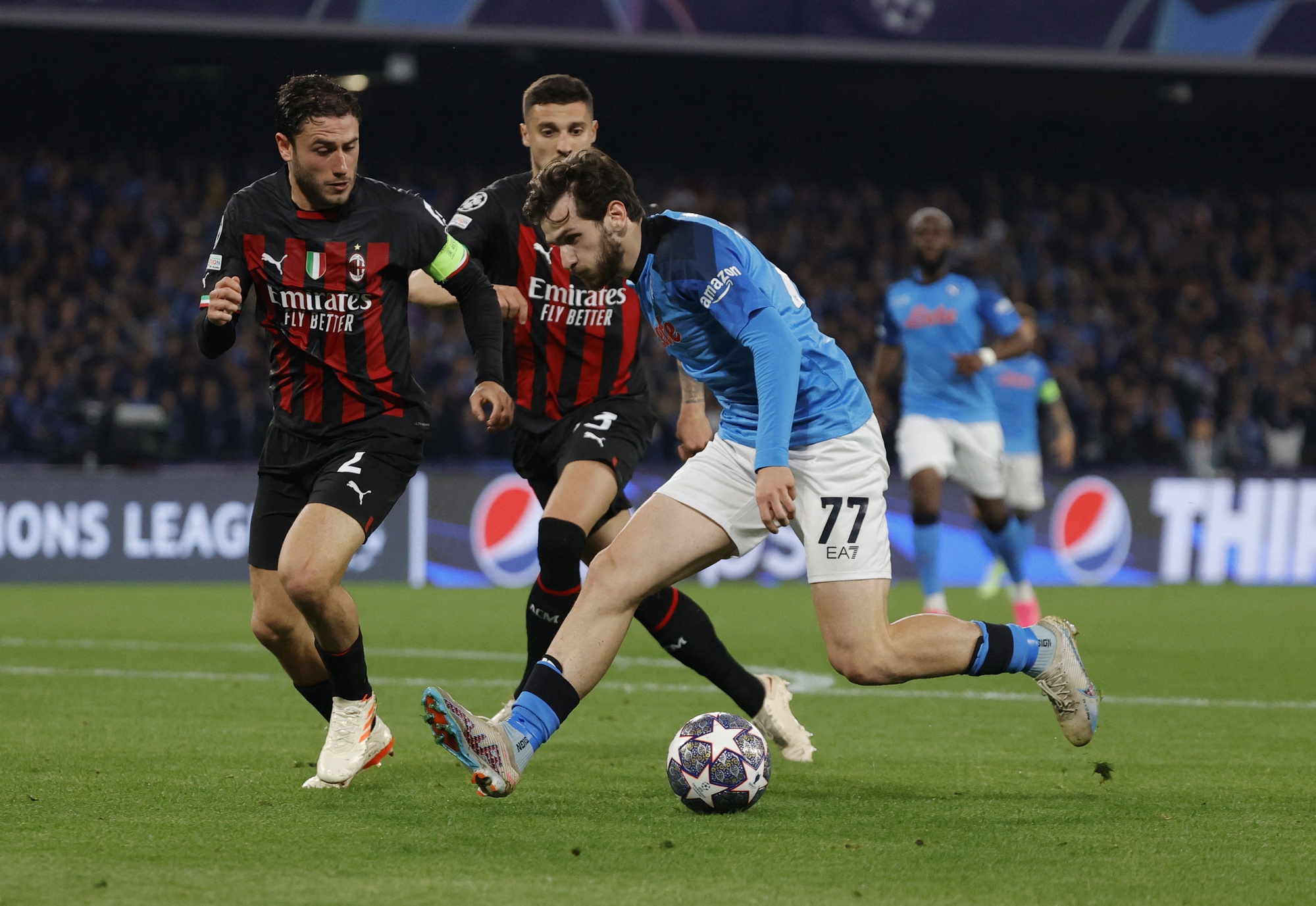 Sau 16 năm, AC Milan lại vào bán kết Champions League - Ảnh 6.