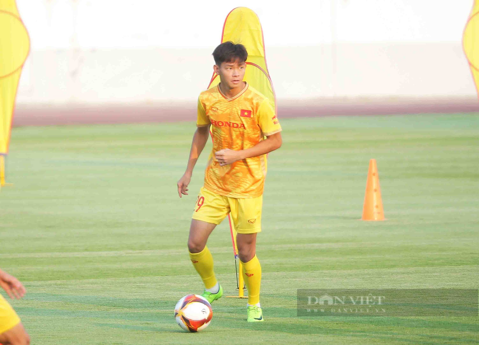 Muốn vượt Tiến Linh, Bùi Vỹ Hào đặt chỉ tiêu ghi mỗi bàn một trận ở SEA Games 32 - Ảnh 1.