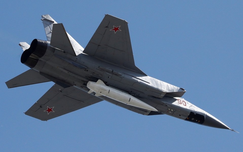 Hoạt động của tiêm kích MiG-31 Nga trên bầu trời Thái Bình Dương khiến phương Tây &quot;lạnh gáy&quot; - Ảnh 4.
