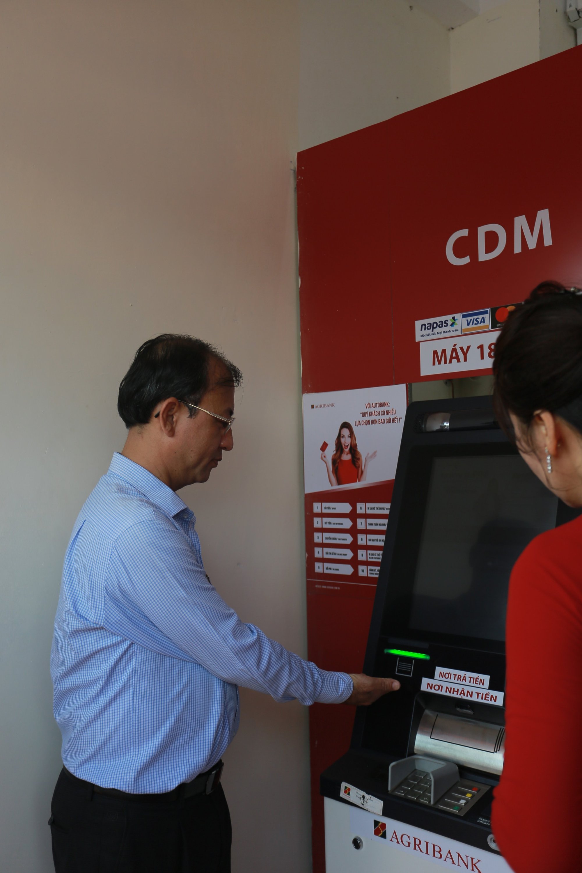Agribank chi nhánh Phong Điền – Cần Thơ II đưa vào hoạt động máy ATM đa chức năng  - Ảnh 4.