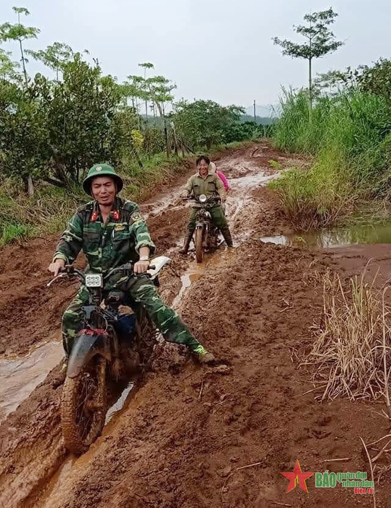 Bộ đội Huân-người cha của 5 con không cùng huyết thống - Ảnh 2.