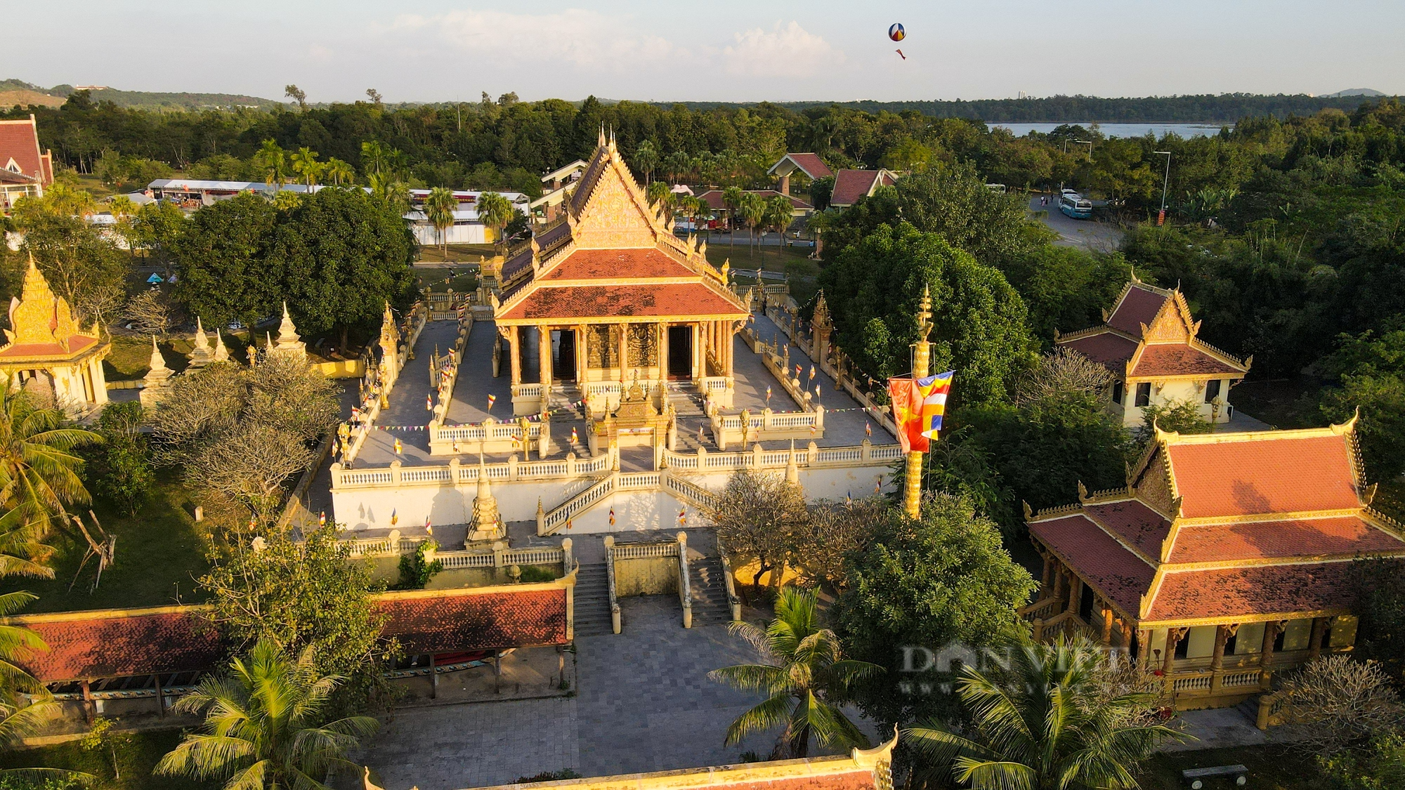 Độc đáo kiến trúc chùa Khmer duy nhất ở Hà Nội - Ảnh 2.