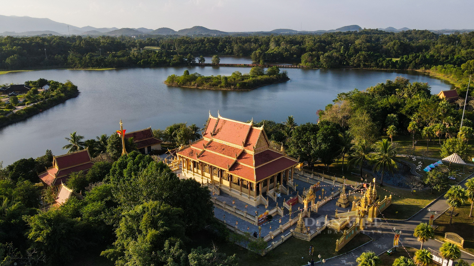 Độc đáo kiến trúc chùa Khmer duy nhất ở Hà Nội - Ảnh 4.