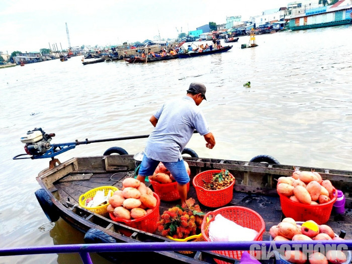 Du lịch dịp nghỉ lễ 30/4 - 1/5: Giá tăng nóng, tour sớm khan hiếm  - Ảnh 1.