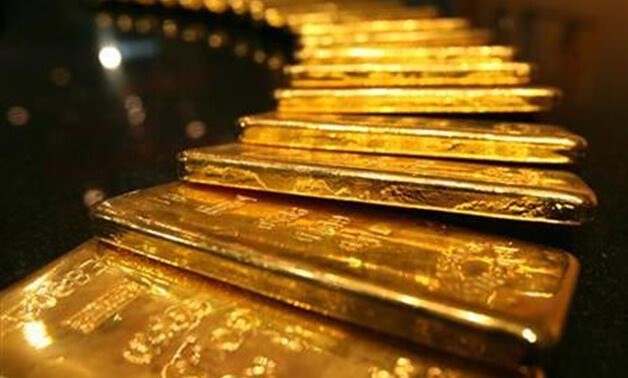 Giá vàng hôm nay 16/5: Vàng trước nguy cơ tạm thời bị kéo trở lại mức dưới 2.000 USD/ounce - Ảnh 3.