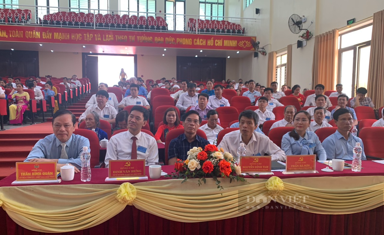 Đại hội đại biểu Hội Nông dân huyện Thạch Thành nhiệm kỳ 2023 – 2028, ông Nguyễn Hồng Vân tái đắc cử - Ảnh 1.